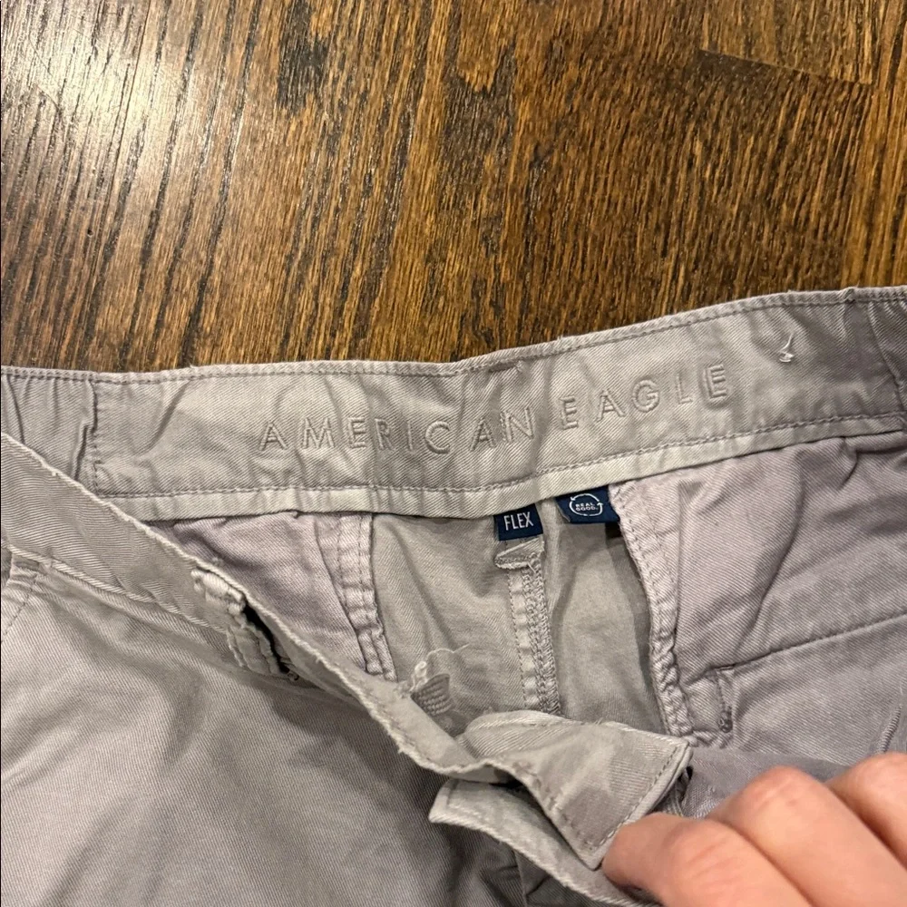 American eagle size 31 Men's Gray Shorts good condition